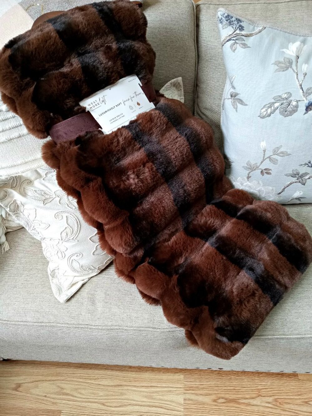 NEW! EXQUISITE LUXURIOUS FAUX FUR MINK PLUSH BLANKET